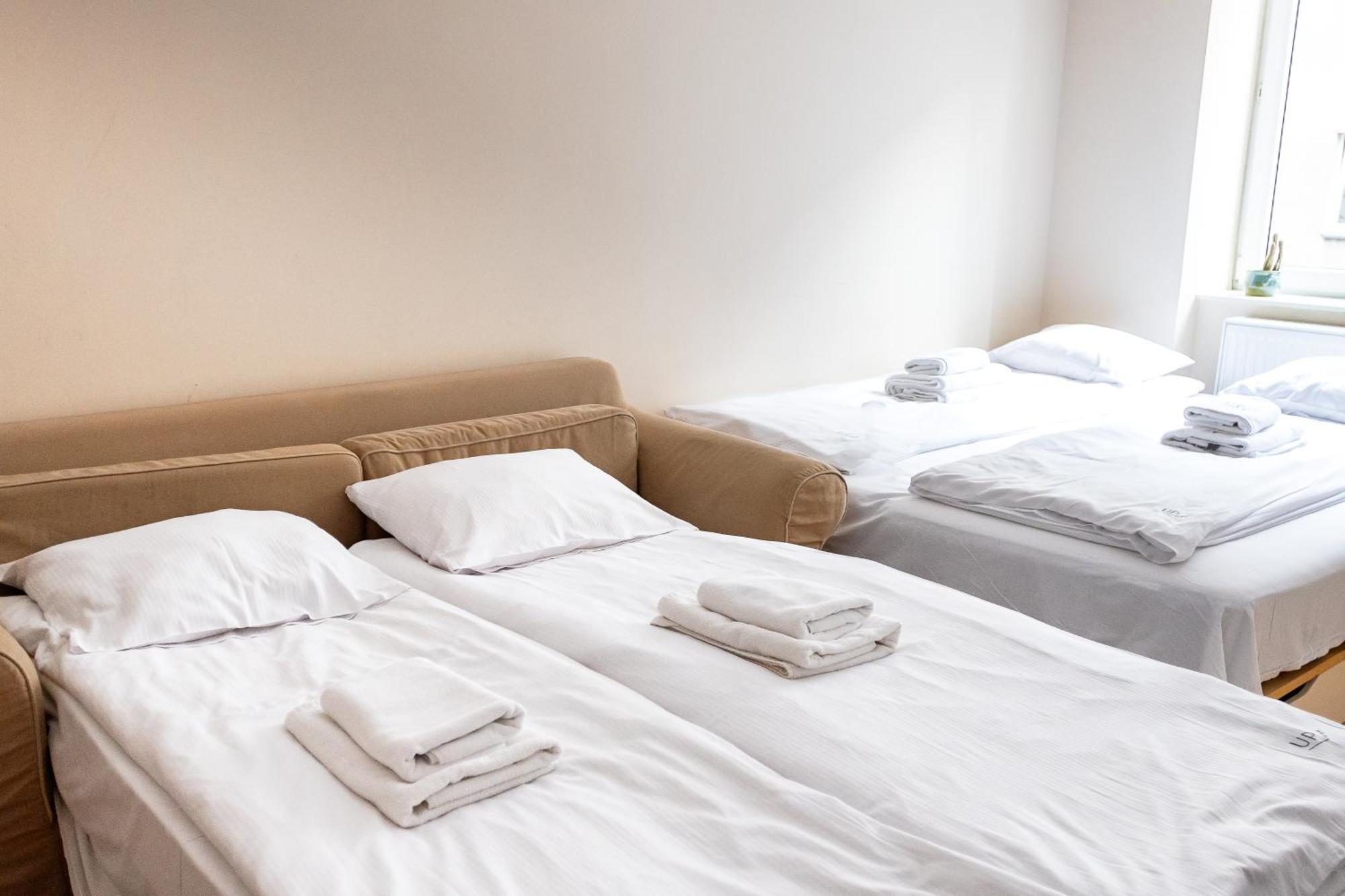 Homely 4 Bedroom Apartment - Old Town - By Upstairs Krakau Buitenkant foto